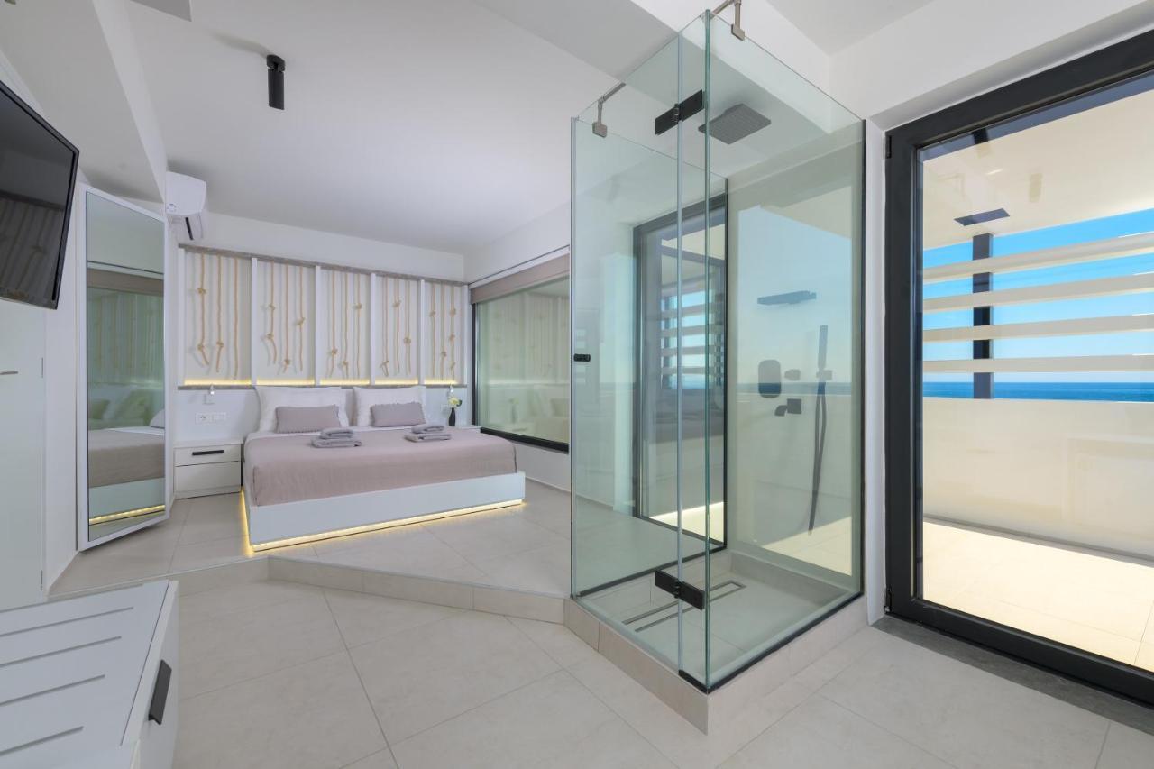 Albatross Beach Front Villas Jenadi Zewnętrze zdjęcie