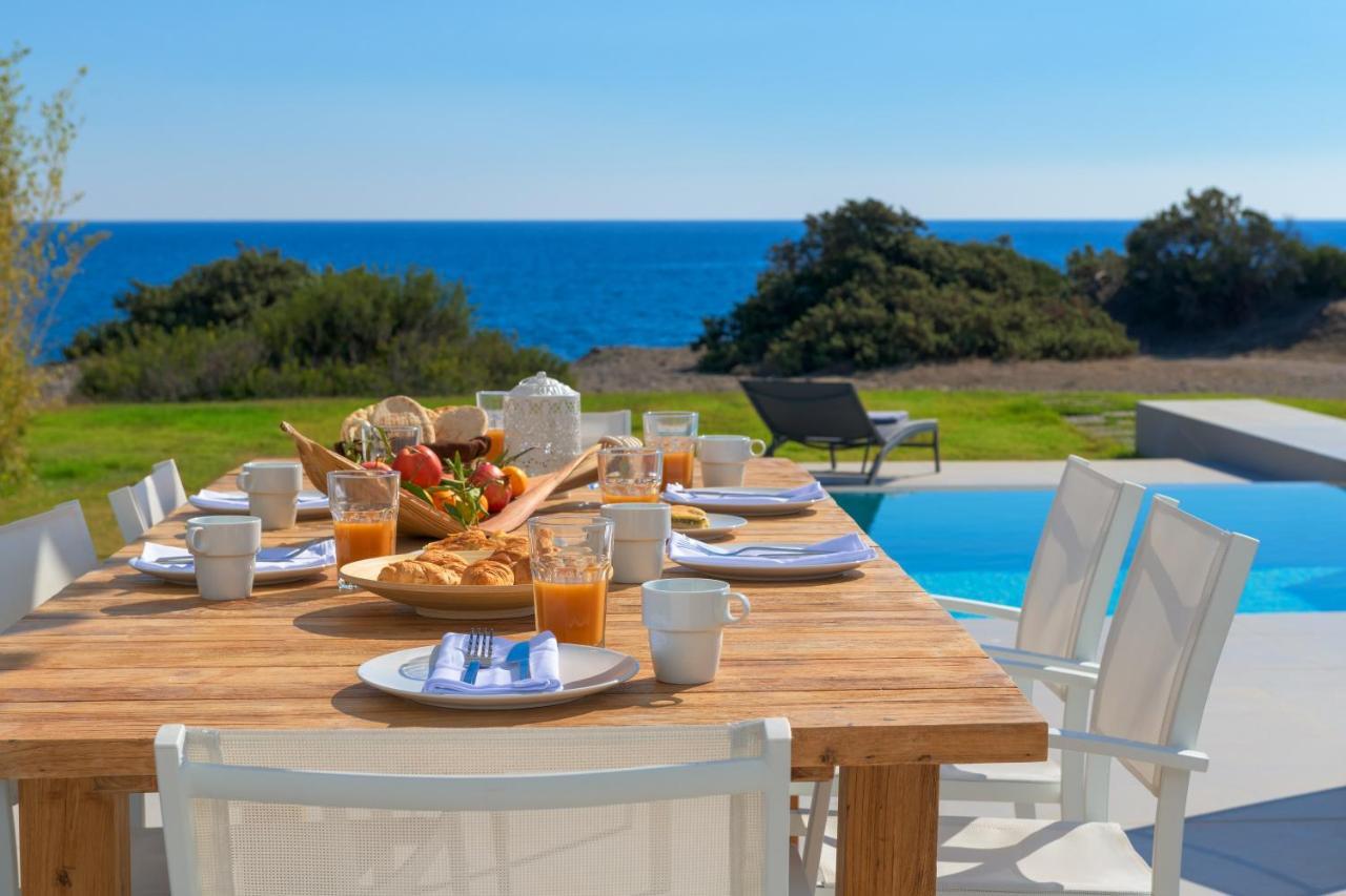 Albatross Beach Front Villas Jenadi Zewnętrze zdjęcie