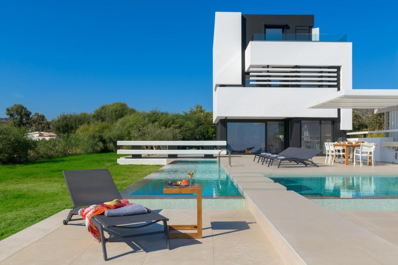 Albatross Beach Front Villas Jenadi Zewnętrze zdjęcie