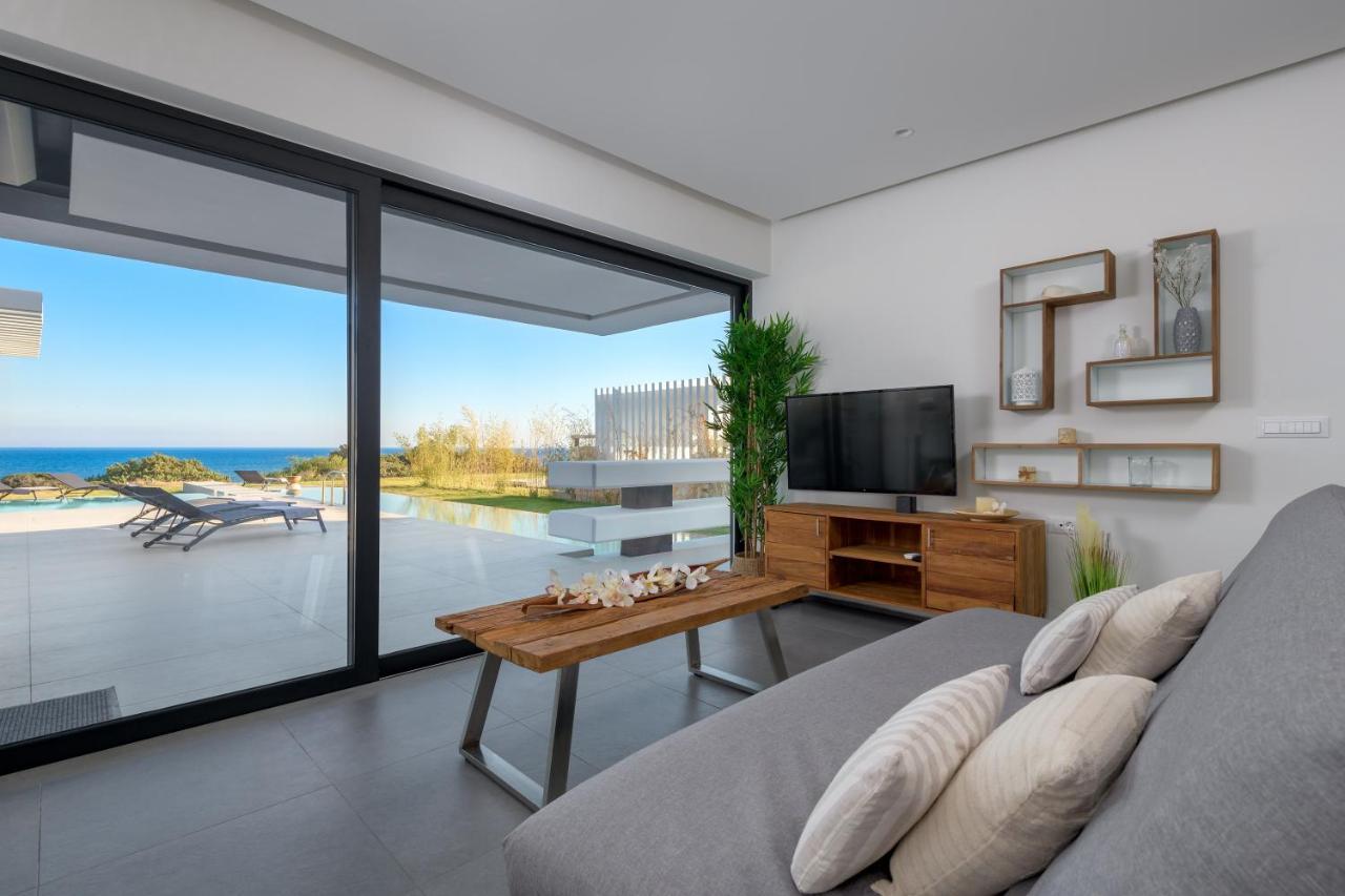 Albatross Beach Front Villas Jenadi Zewnętrze zdjęcie