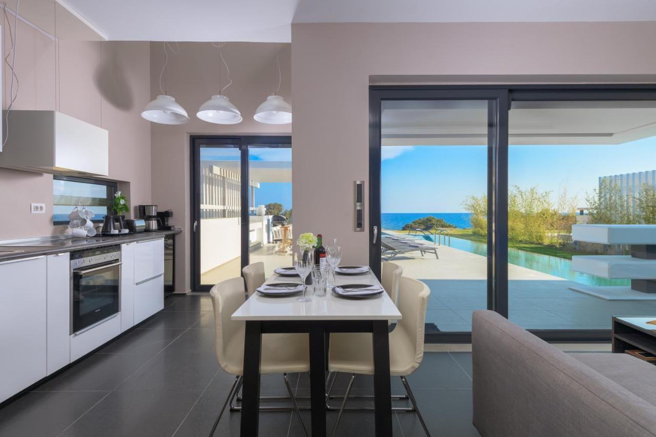 Albatross Beach Front Villas Jenadi Zewnętrze zdjęcie